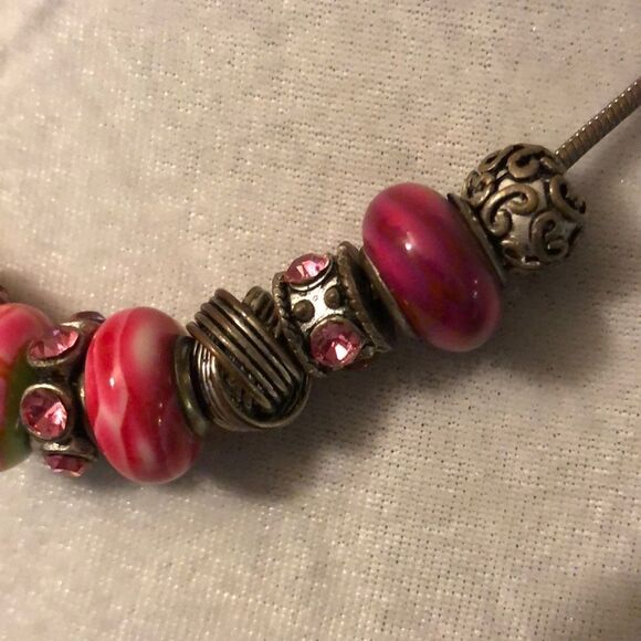 Handmade Pink Beads Necklace - Picture 4 of 8
